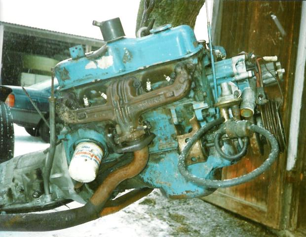 Chrysler 318 LA Engine